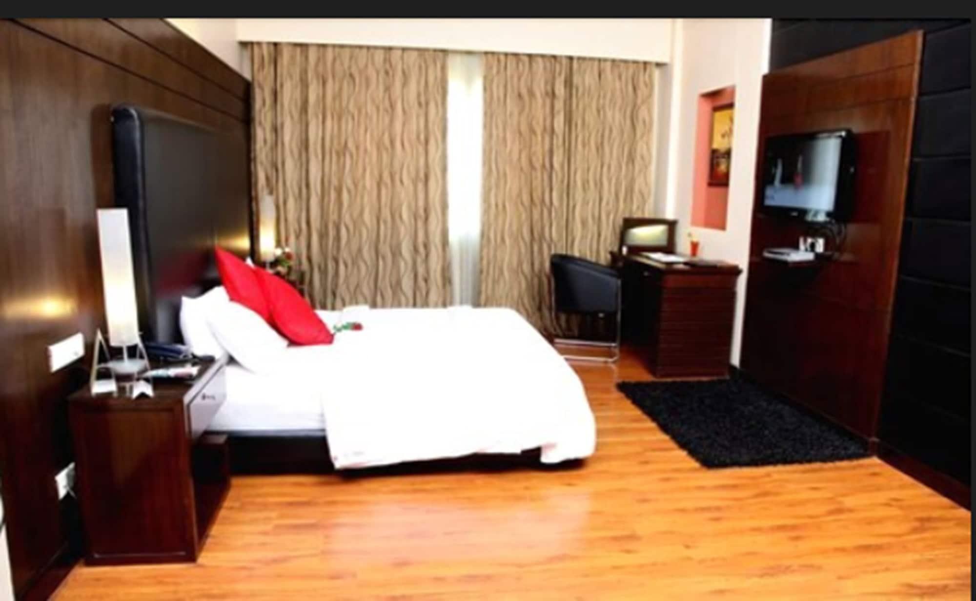 Hotel Pal Heights Bhubaneswar Eksteriør bilde