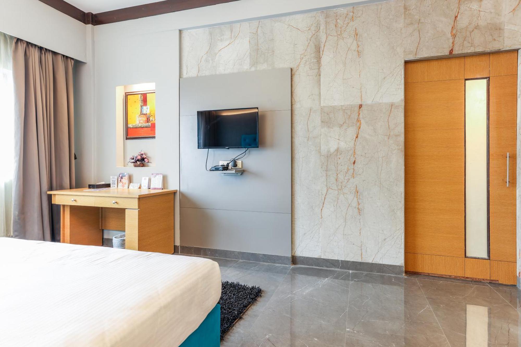 Hotel Pal Heights Bhubaneswar Eksteriør bilde