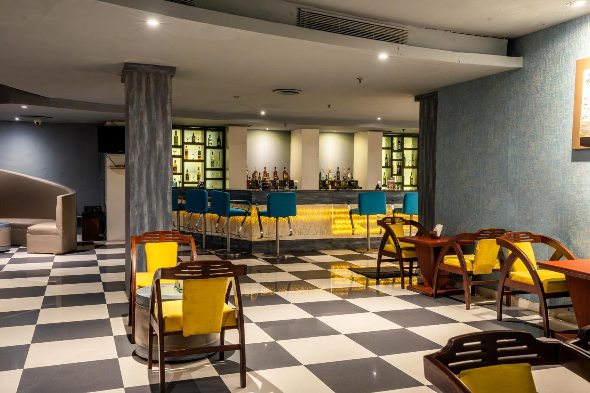 Hotel Pal Heights Bhubaneswar Eksteriør bilde