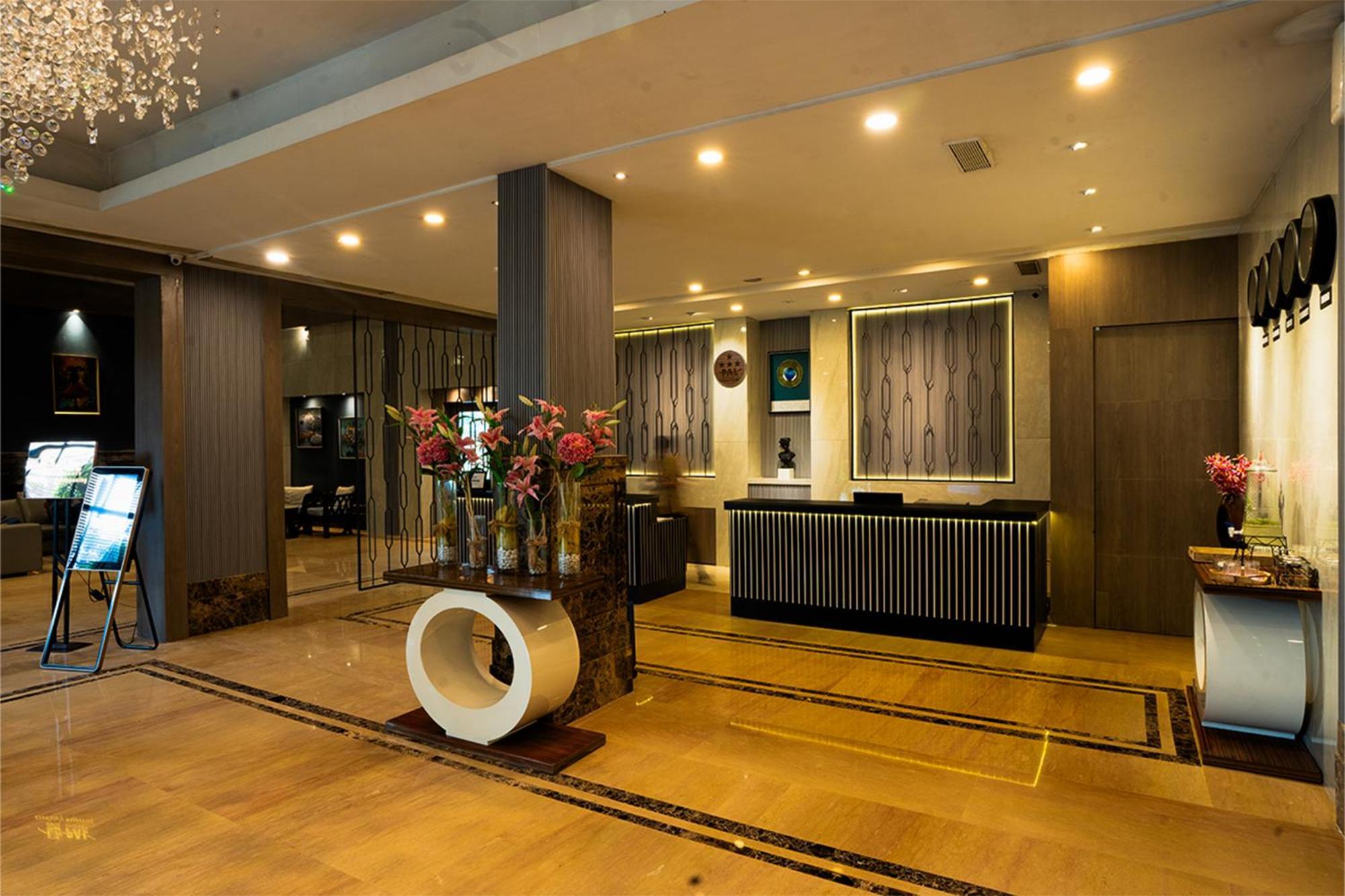 Hotel Pal Heights Bhubaneswar Eksteriør bilde
