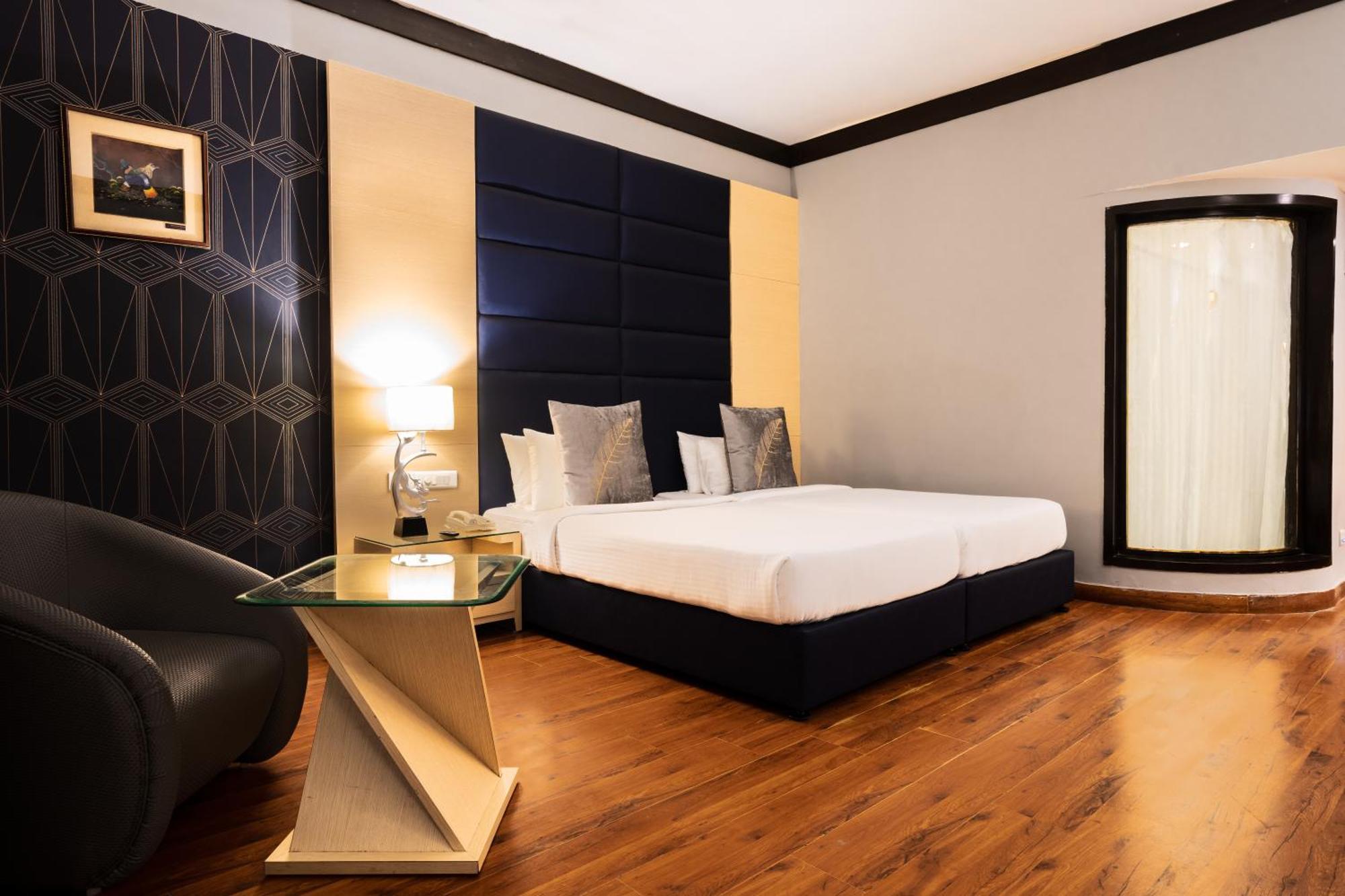 Hotel Pal Heights Bhubaneswar Eksteriør bilde